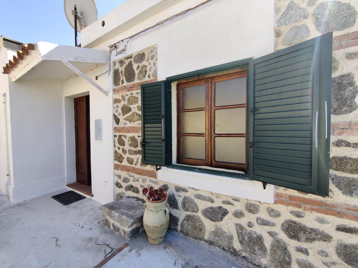 Casa Spezzara Villa Santa Domenica  Exterior photo